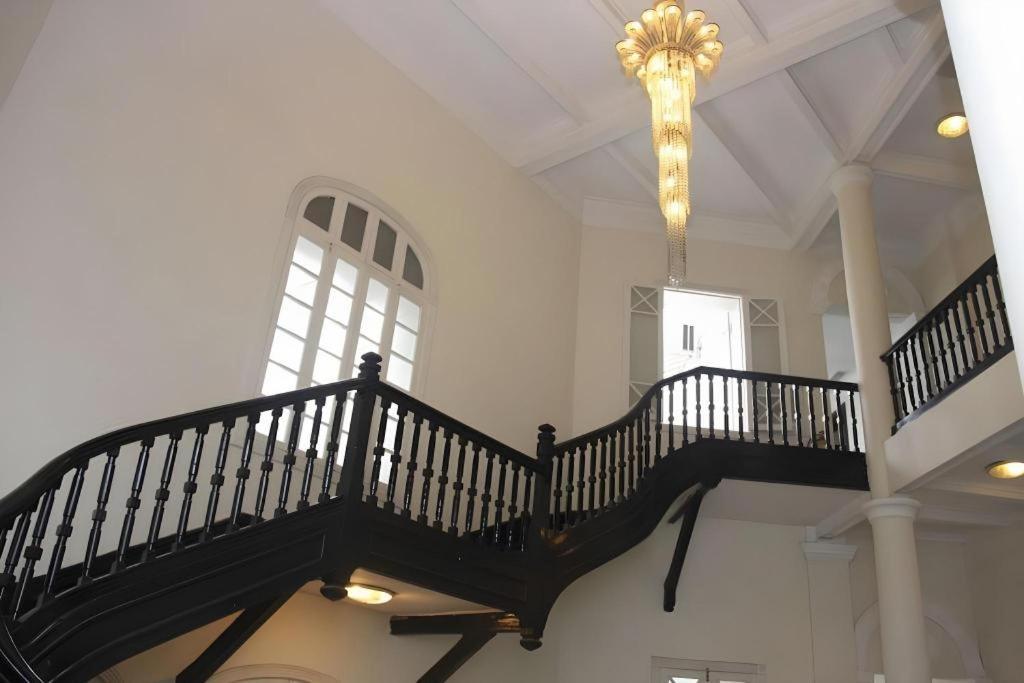 Hoa Binh Hotel Ханой Екстер'єр фото