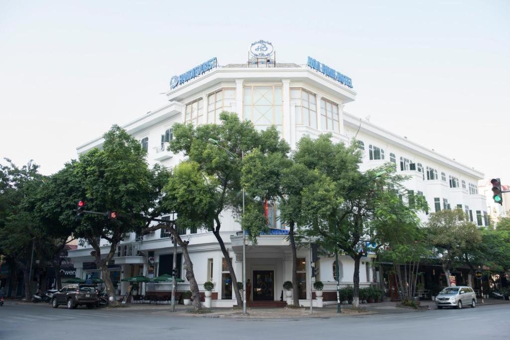 Hoa Binh Hotel Ханой Екстер'єр фото